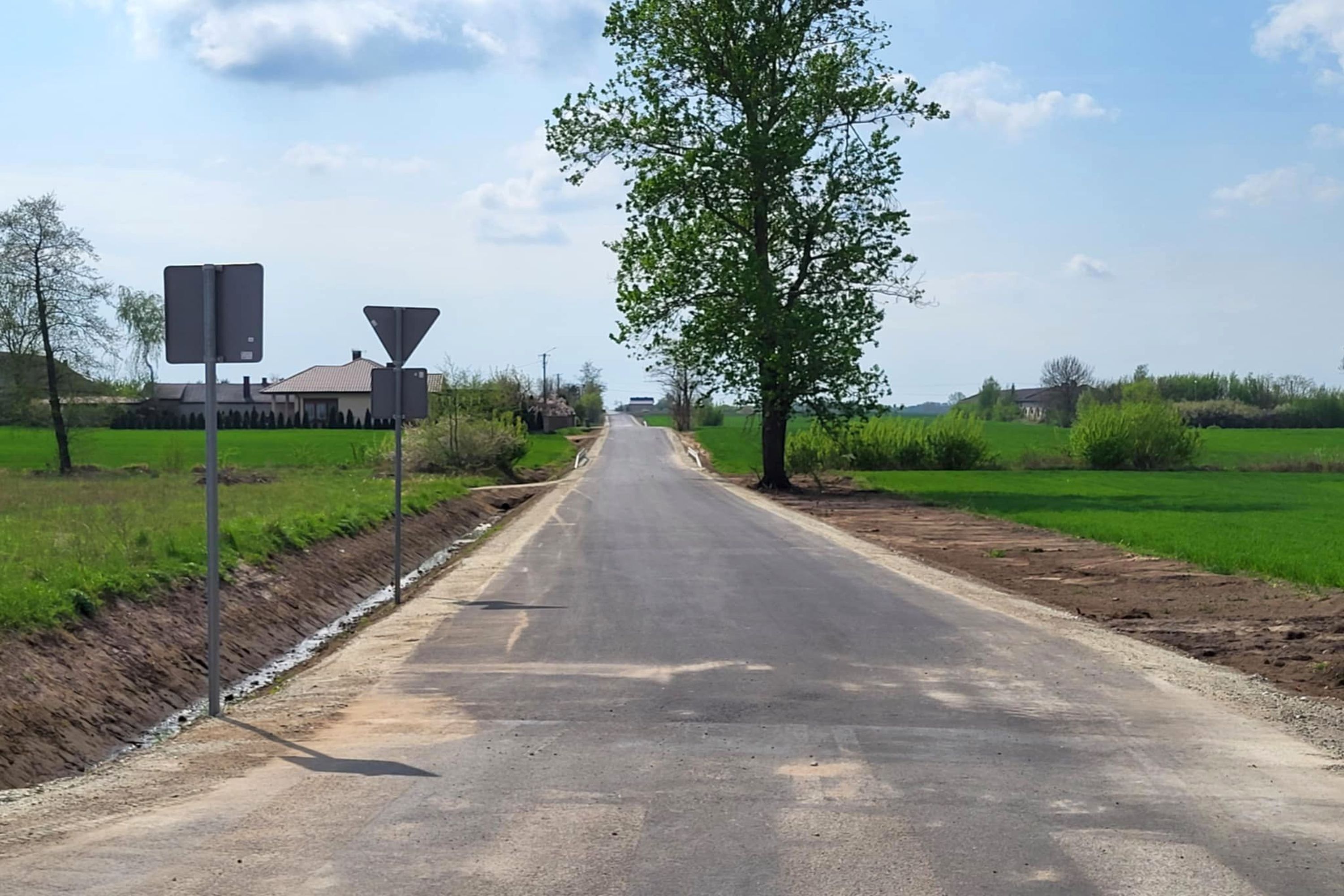 Zakończenie budowy drogi gminnej Ponętów Dolny - Tarnówka