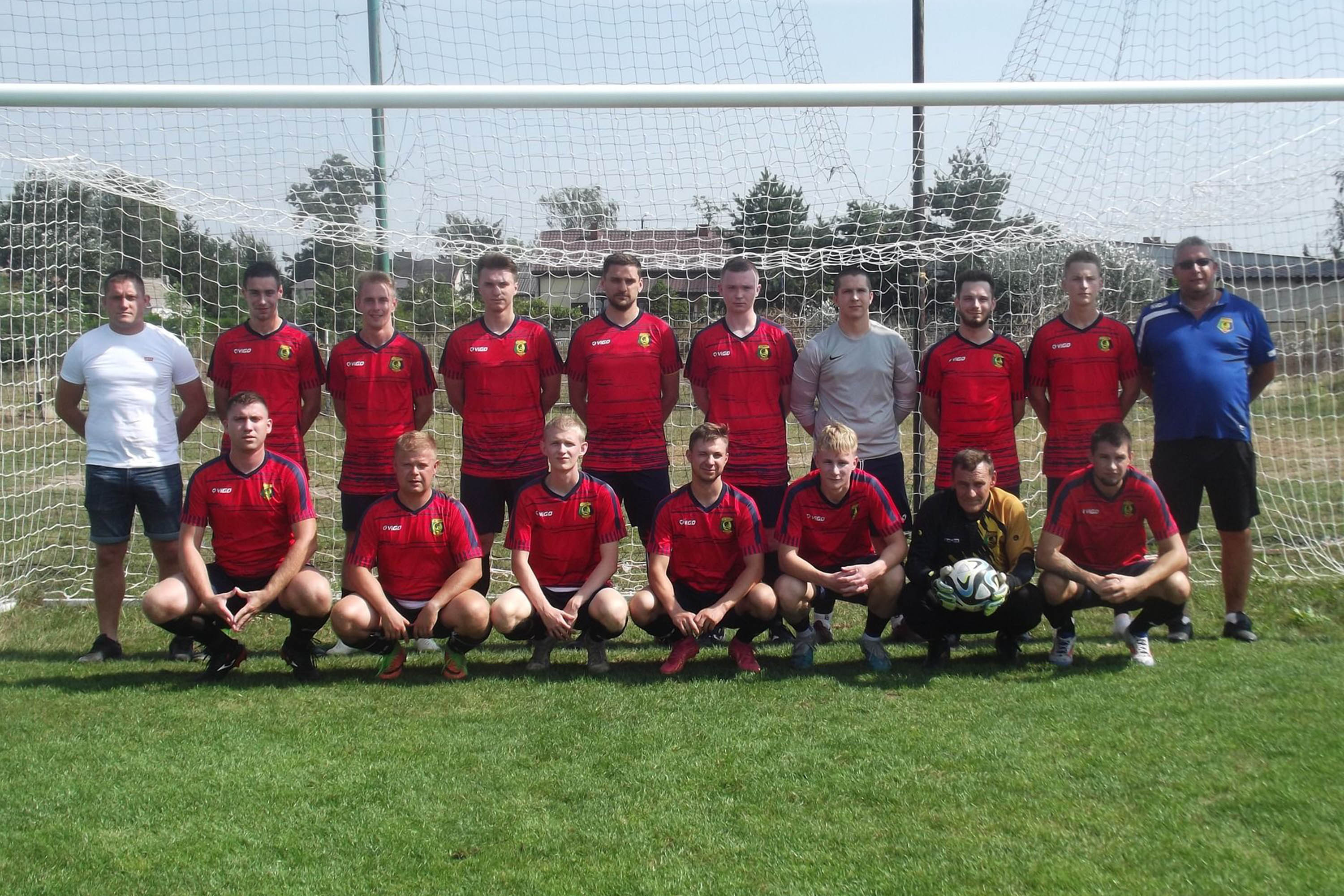 Drużyna seniorów LZS Sparta Barłogi w sezonie 2023-2024